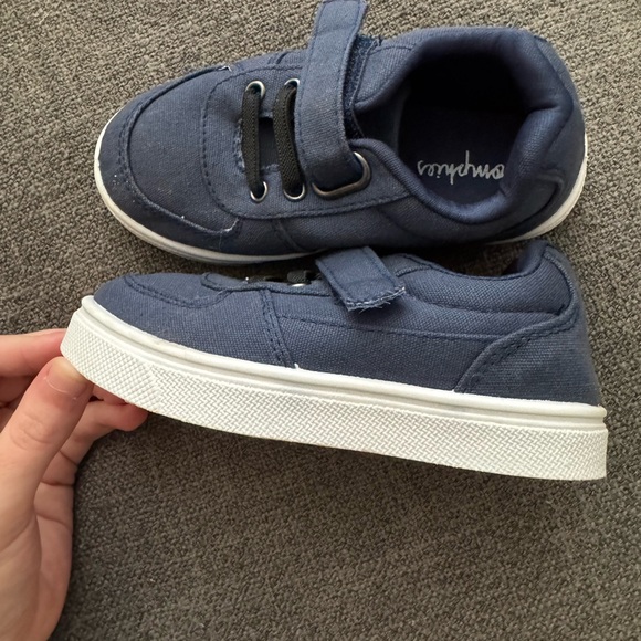 Oomphies Blue Sneakers with Velcro Strap and Canvas Upper - Picture 2 of 5